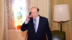 الرئيس هادي يحري اتصالات بمحافظي حضرموت وتعز ولحج ويحثهم على حفظ الأمن والاستقرار 